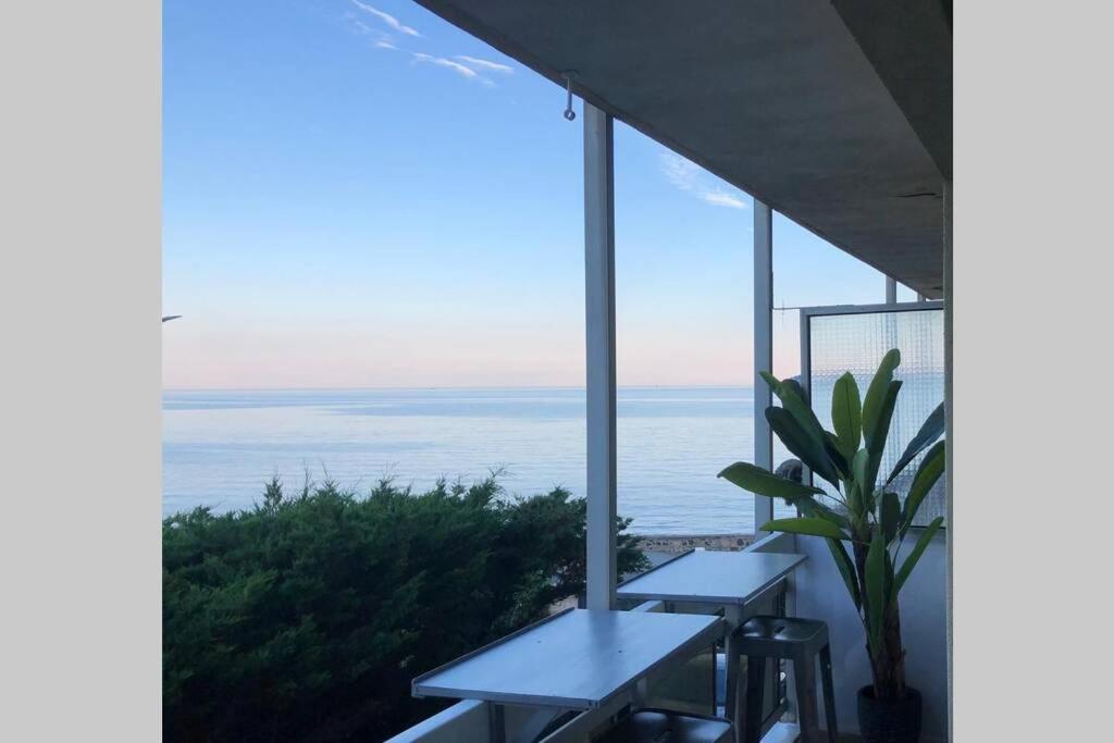 Charmant Studio Avec Terrasse Vue Mer A 50 M سانت ماكسيم المظهر الخارجي الصورة