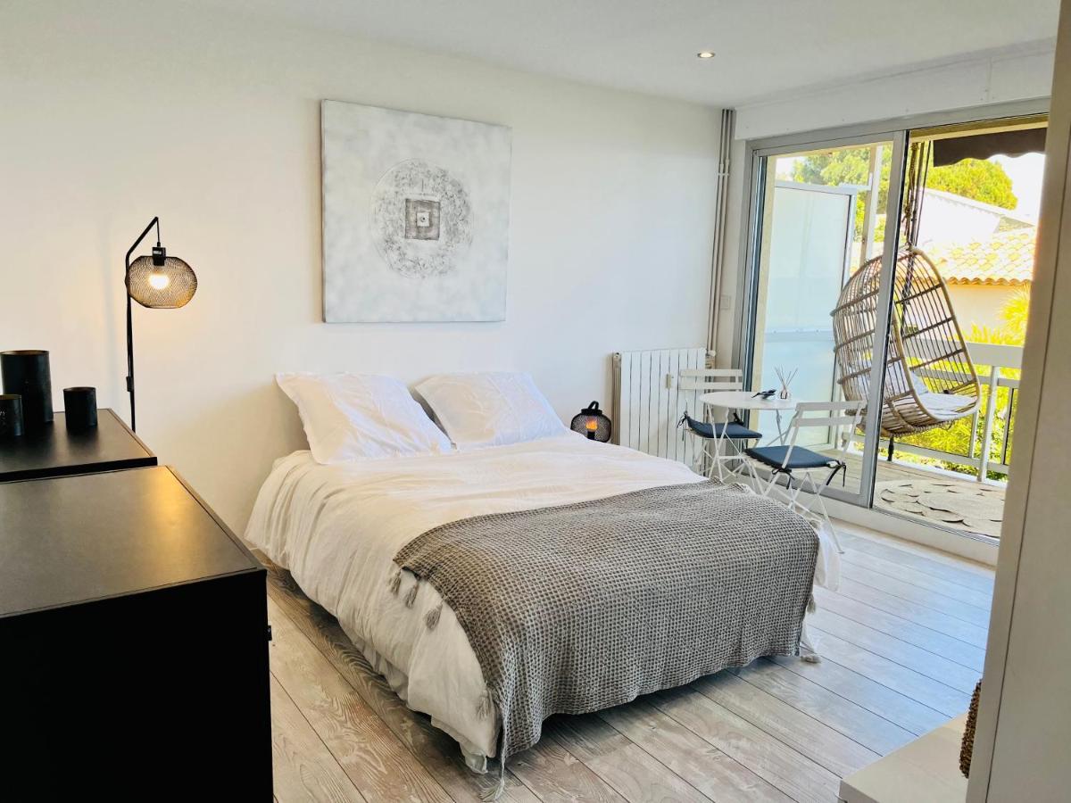 Charmant Studio Avec Terrasse Vue Mer A 50 M سانت ماكسيم المظهر الخارجي الصورة