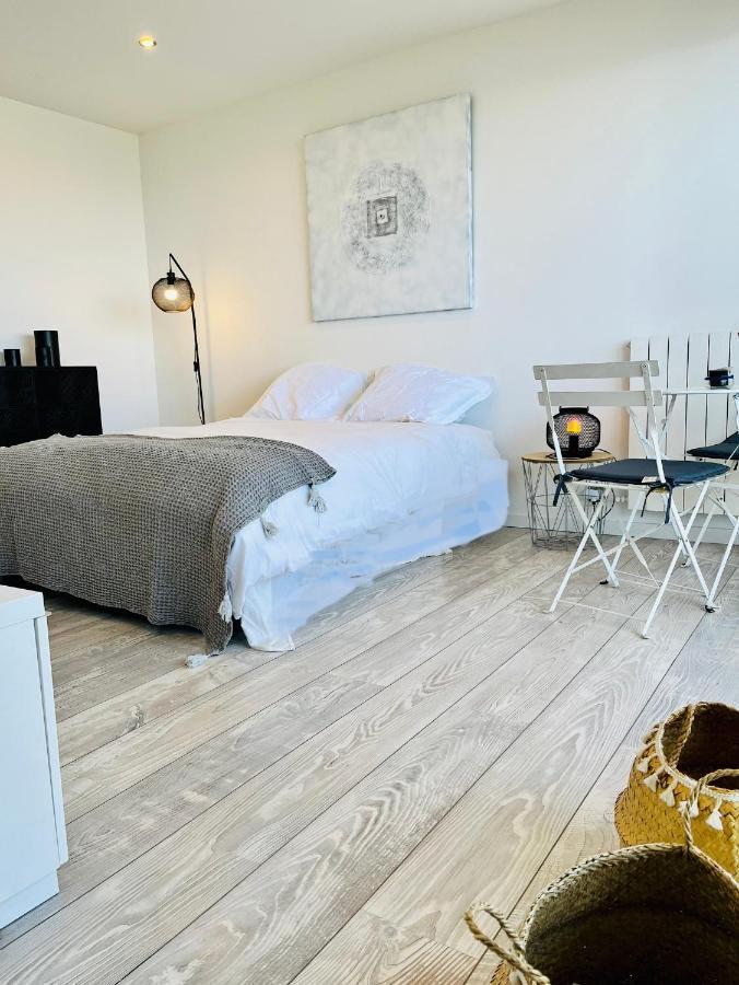 Charmant Studio Avec Terrasse Vue Mer A 50 M سانت ماكسيم المظهر الخارجي الصورة